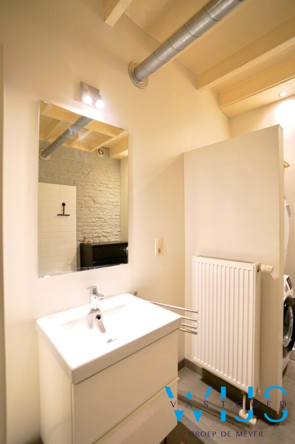 Instapklaar woonhuis met tuin te centrum WAARSCHOOT ! 