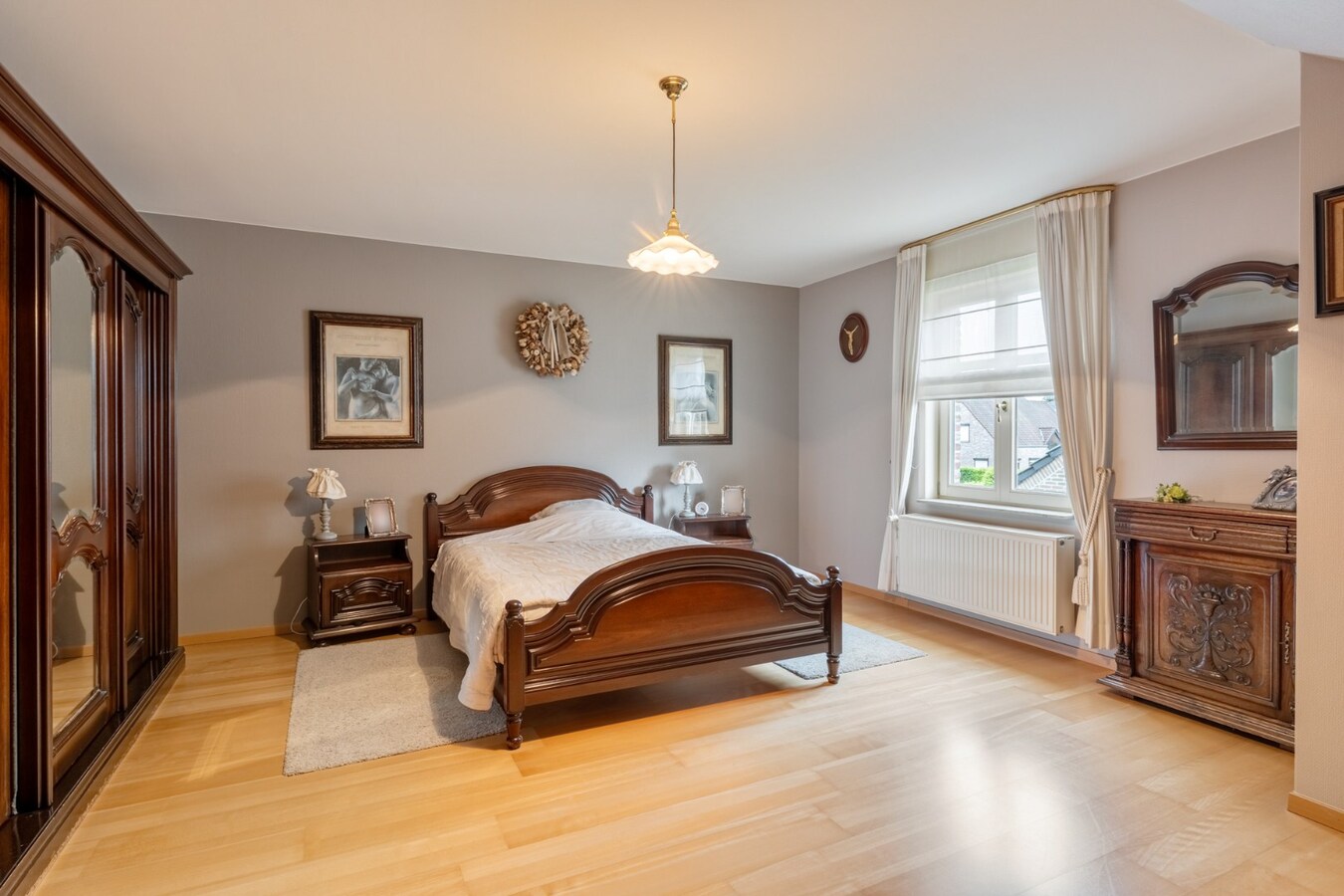 Stijlvolle, goed afgewerkte woning op een perceel van 6a32ca op een rustige locatie te Kinrooi! 