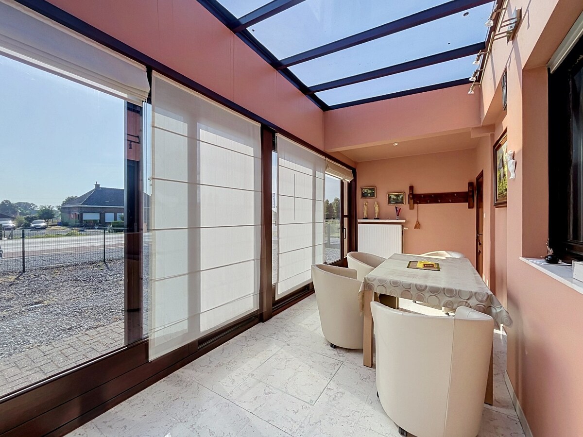 TWEE SLAAPKAMER BUNGALOW TE LIEVEGEM! 