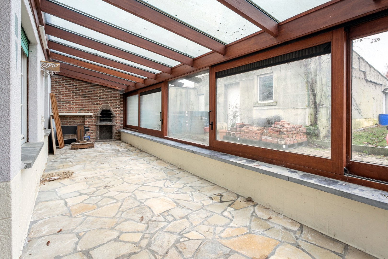 Ruime woning met veel potentieel in een groene omgeving op 39a 