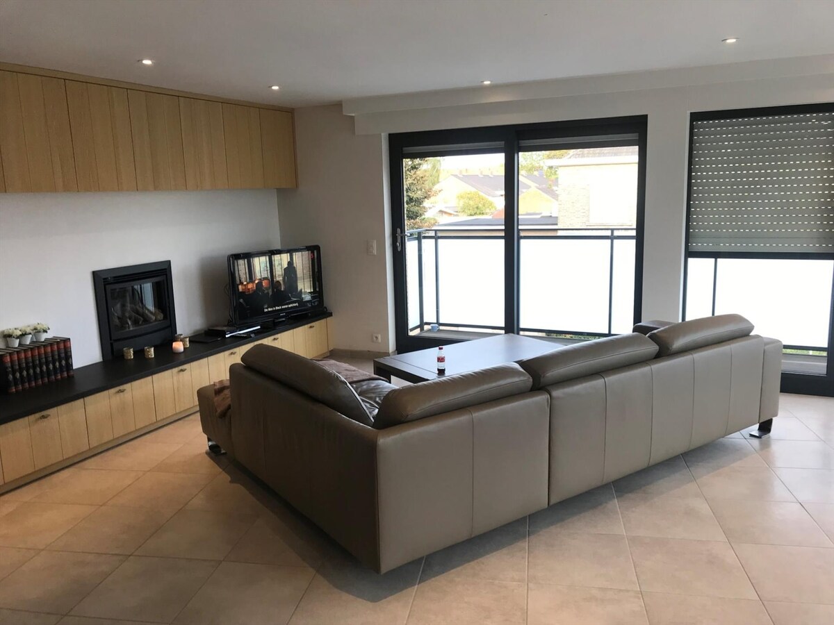 Uiterst ruim, energiezuinig appartement met groot terras 