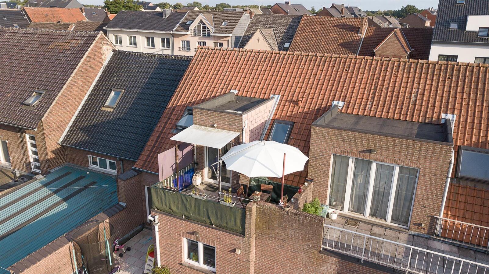 Appartement 1 slaapkamer, terras, eigen zolder – op de bruisende Pauwengraaf! 