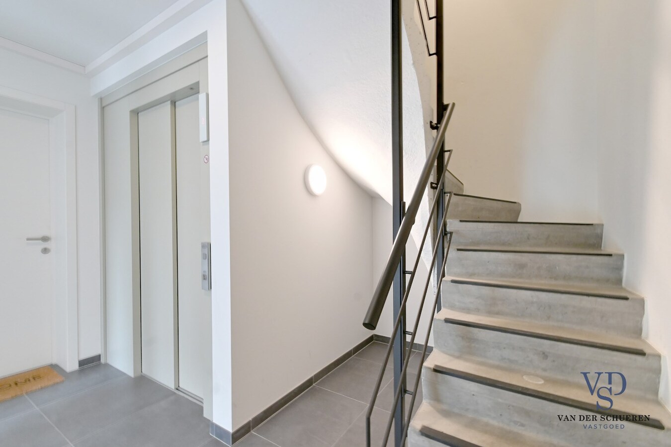 Modern 2 slpk-appartement nabij centrum Gavere 