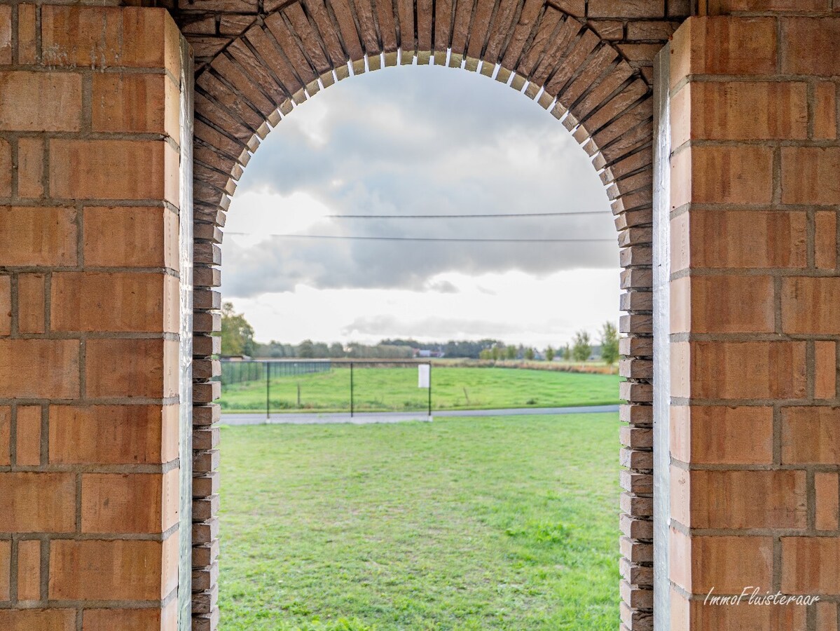 Prachtige ruwbouwvilla op topligging 