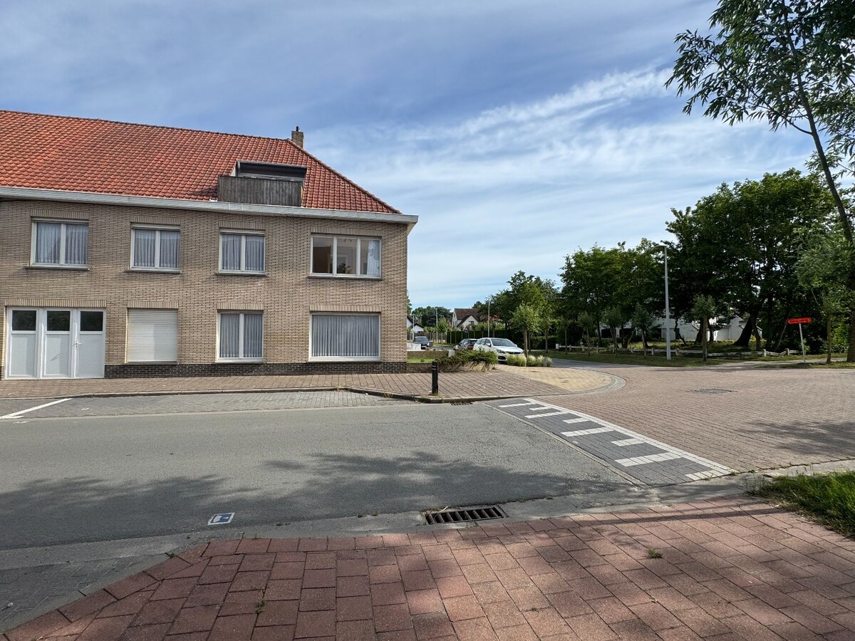 Exclusieve renovatiekans nabij het hart van het Zoute en de Royal Zoute Golf Club. 