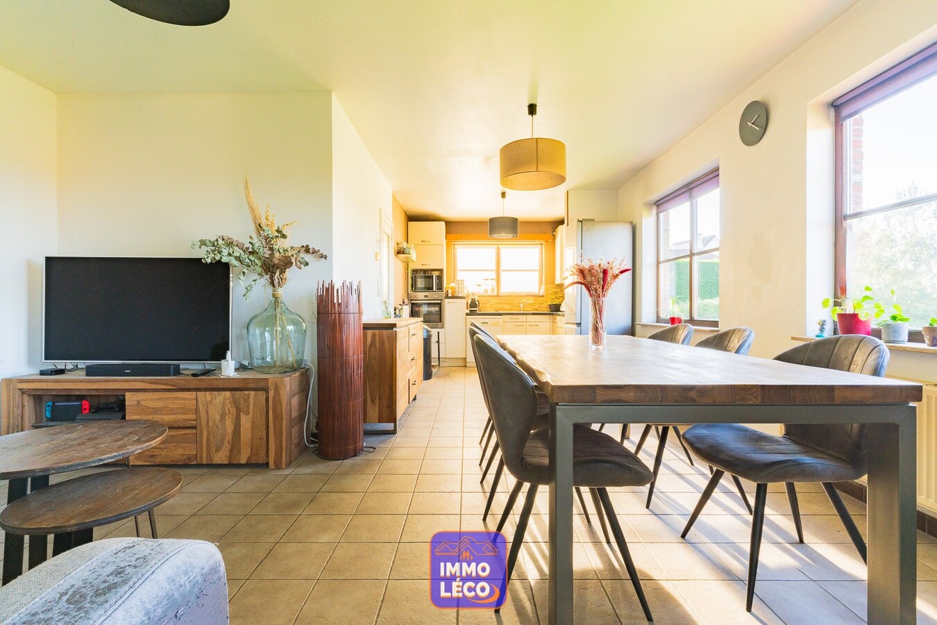 Maison 3 façades avec jardin et parking, TOP SECTEUR ! 