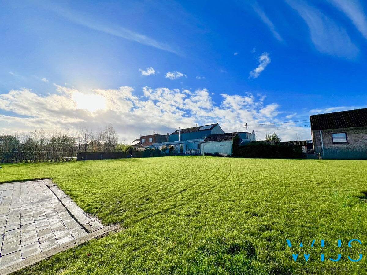 Instapklaar woonhuis op 17.400 m² grond te ASSENEDE ! 