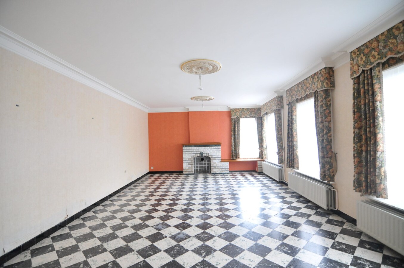 Ruime woning met 3 slaapkamers 