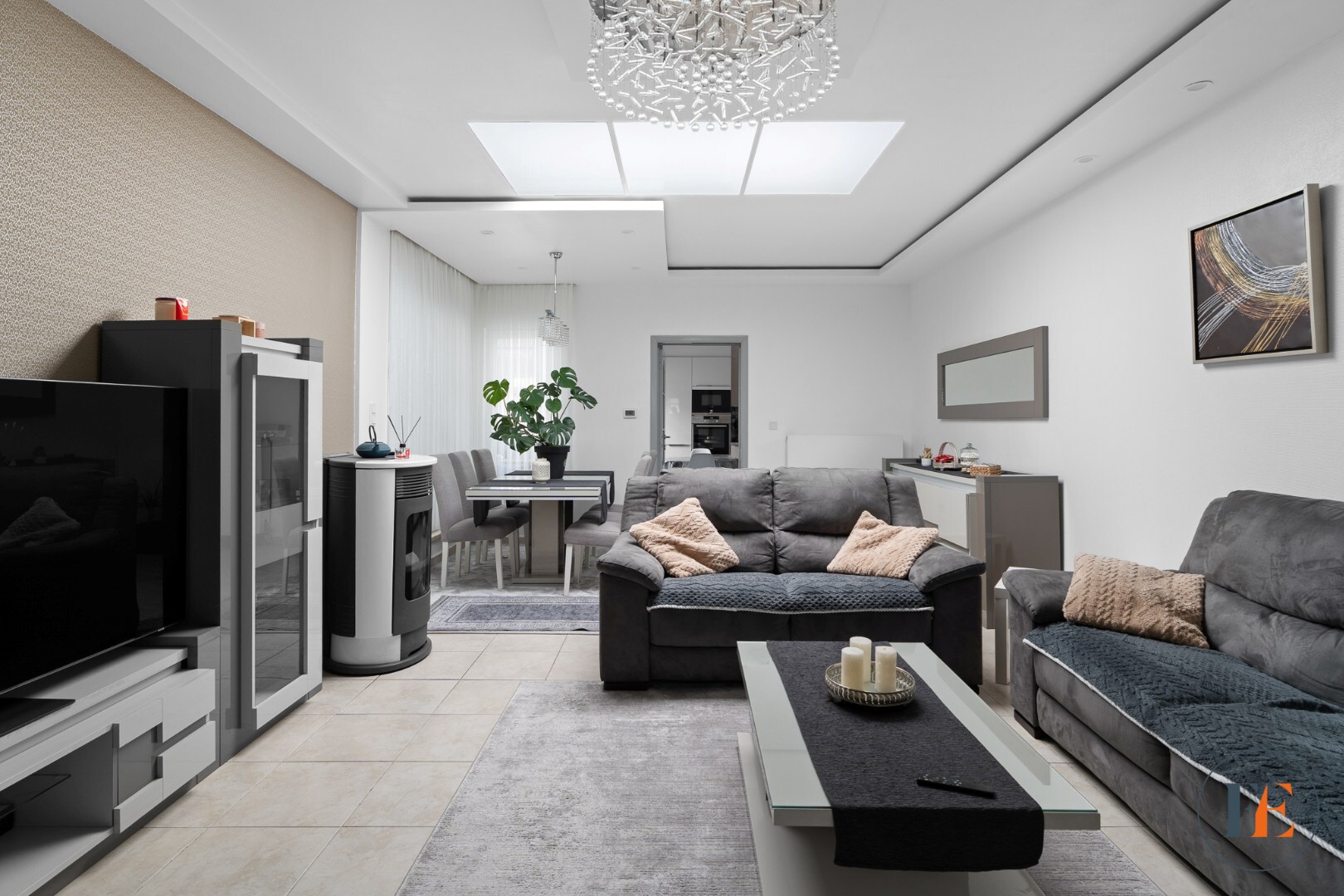 Instapklare eengezinswoning  in de Bloemekenswijk met BEZOEKMOMENT op 17/1 