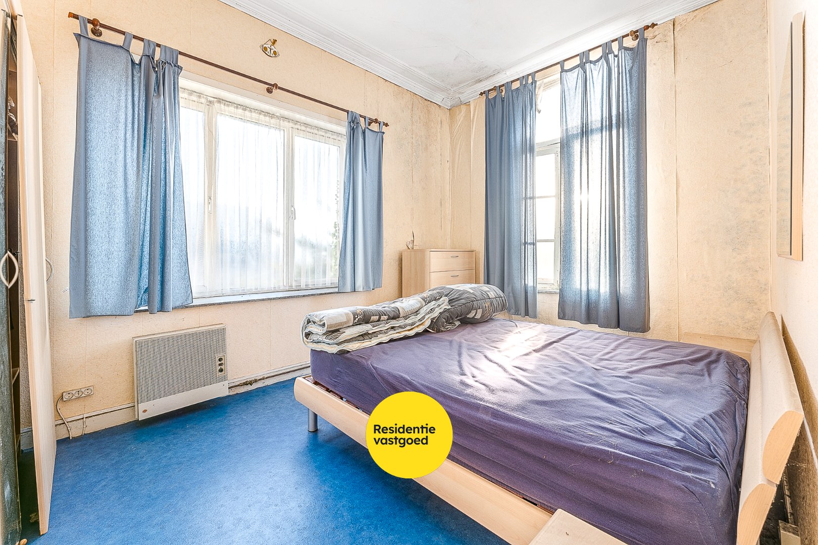 Karaktervol eigendom op ruim perceel te Alveringem. 