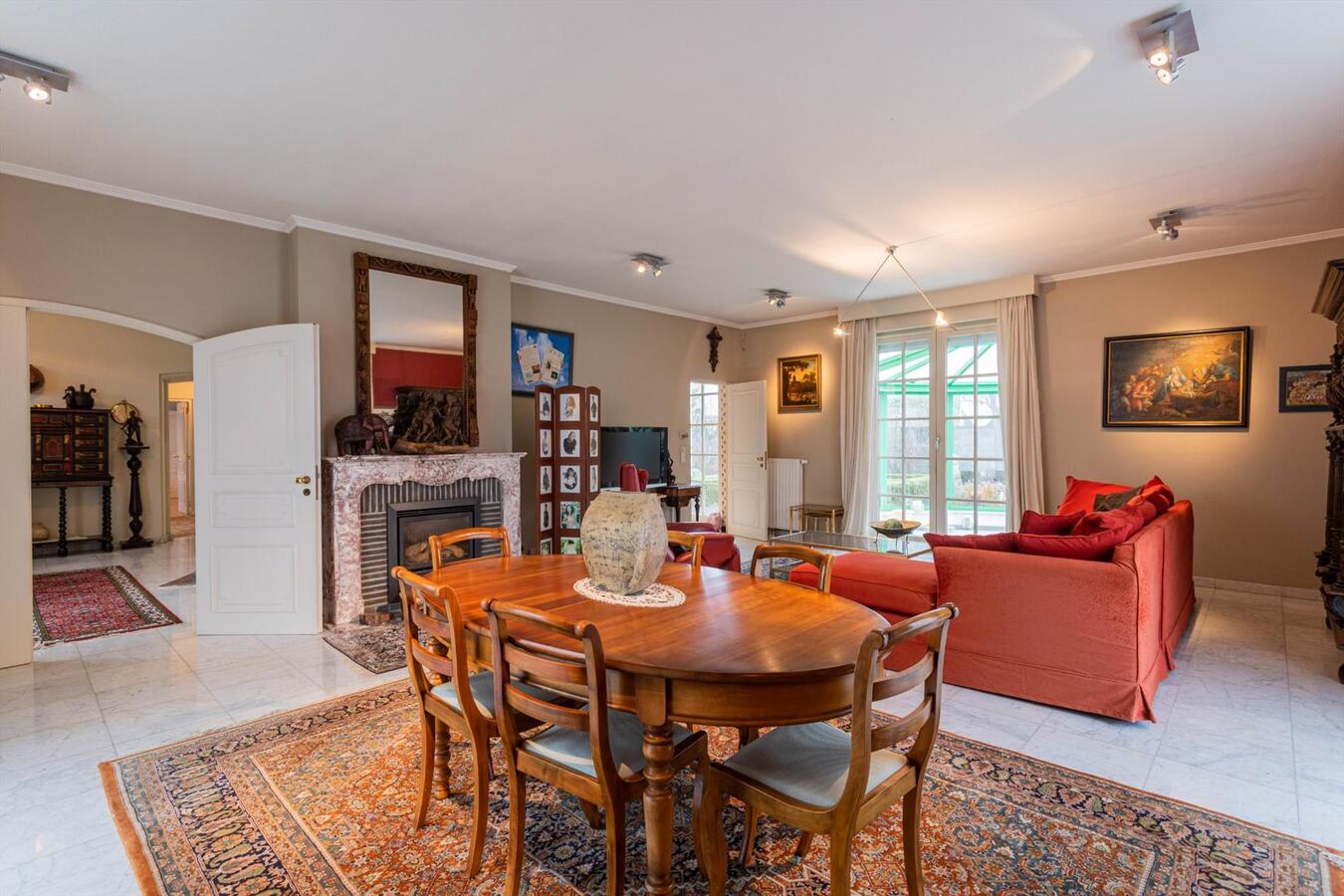 Riante villa aan de rand van het centrum van Ieper 