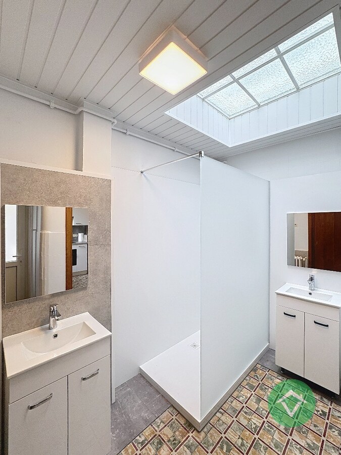 Instapklare woning met 4 slaapkamers te Oostende 