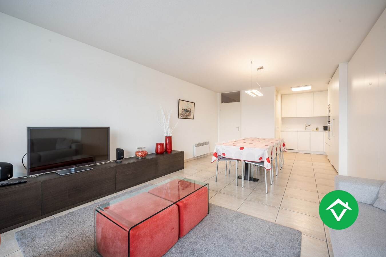 Instapklaar appartement met 2 slaapkamers en grote garage te Nieuwpoort 