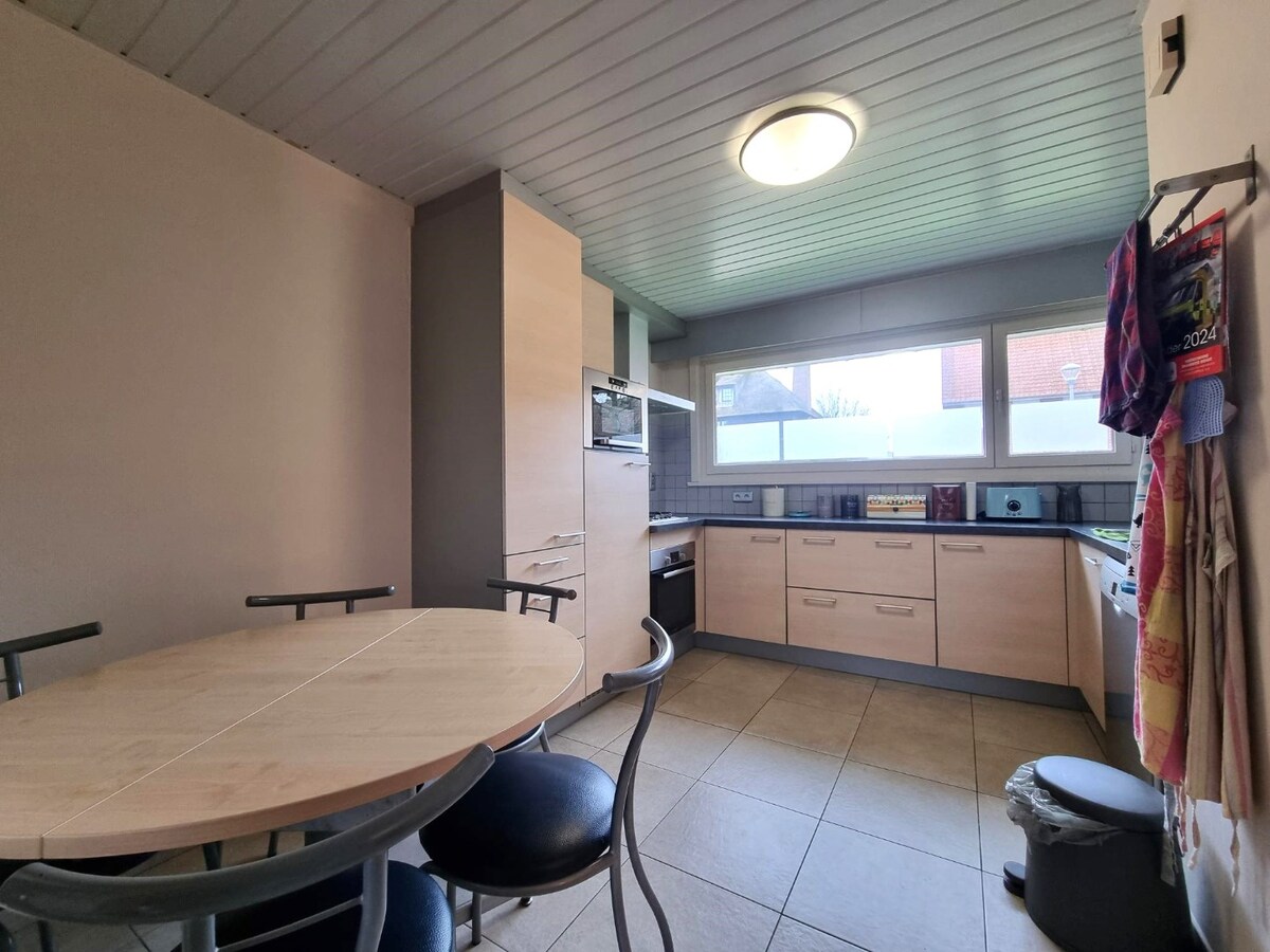 Zeer aangenaam gelegen halfopen woning te Dudzele 