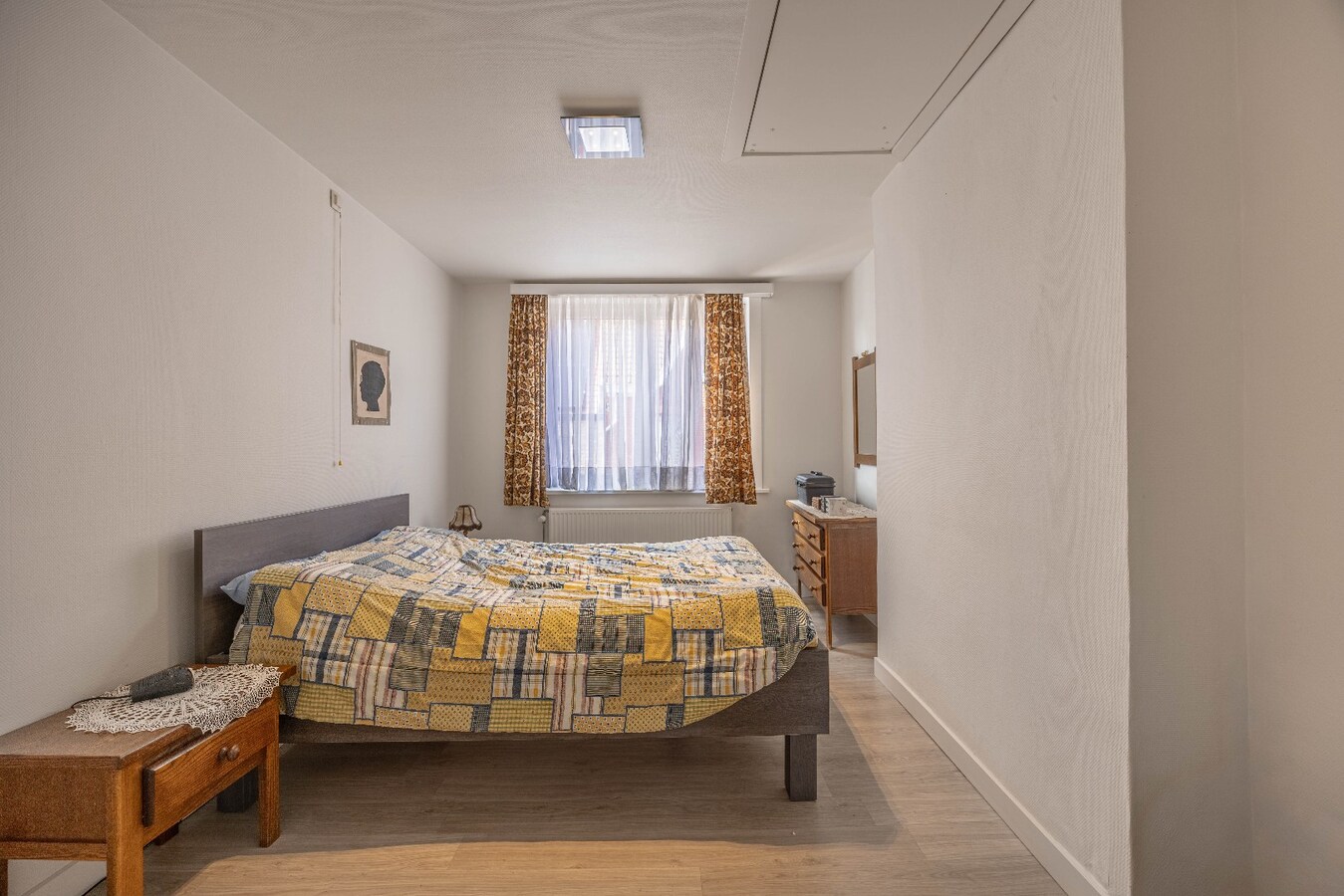 Instapklare woning met garage nabij de zeedijk – energiezuinig en centraal gelegen. 