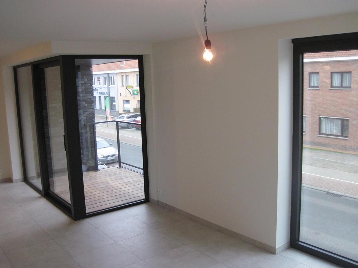 Nieuw appartement !    Kleine residentie met een sterke architectuur. 