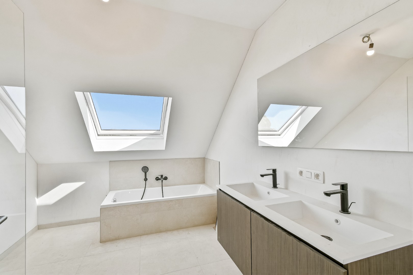 Nieuwbouwwoning op rustige locatie met 3 slaapkamers 