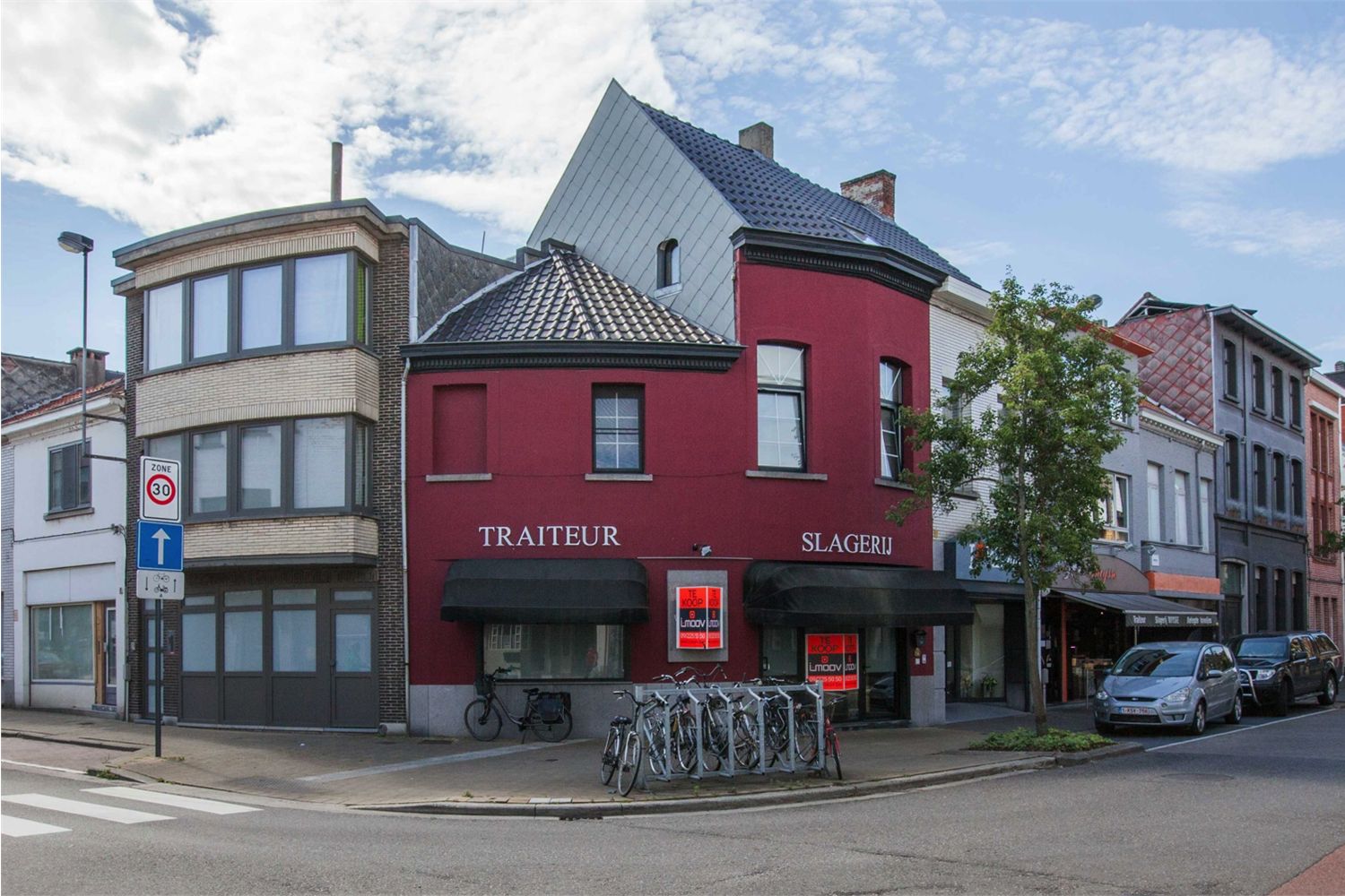 Prachtig handelspand met woonst in hartje Sint-Niklaas 