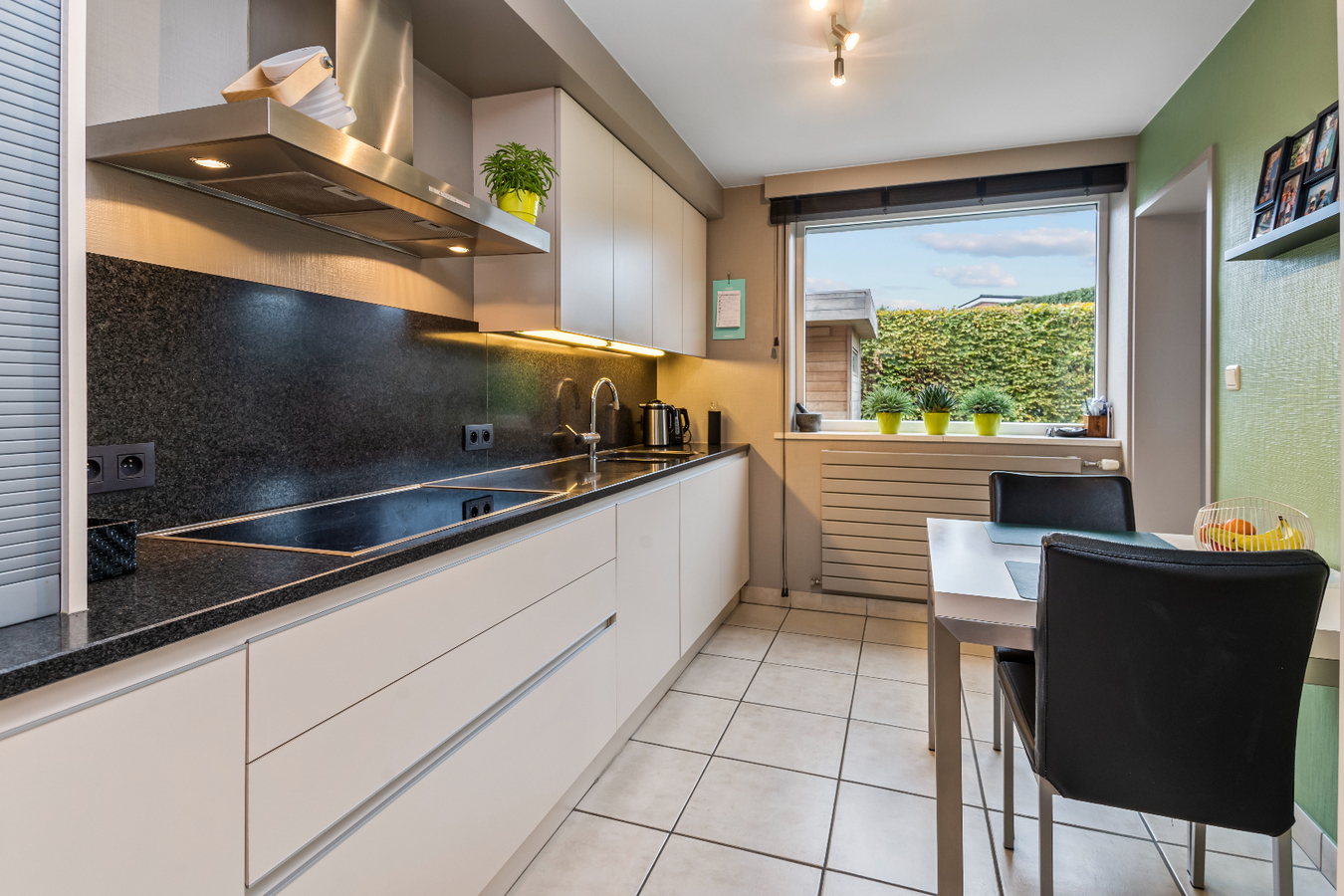 Tot in de puntjes afgewerkte woning in een doodlopende straat 