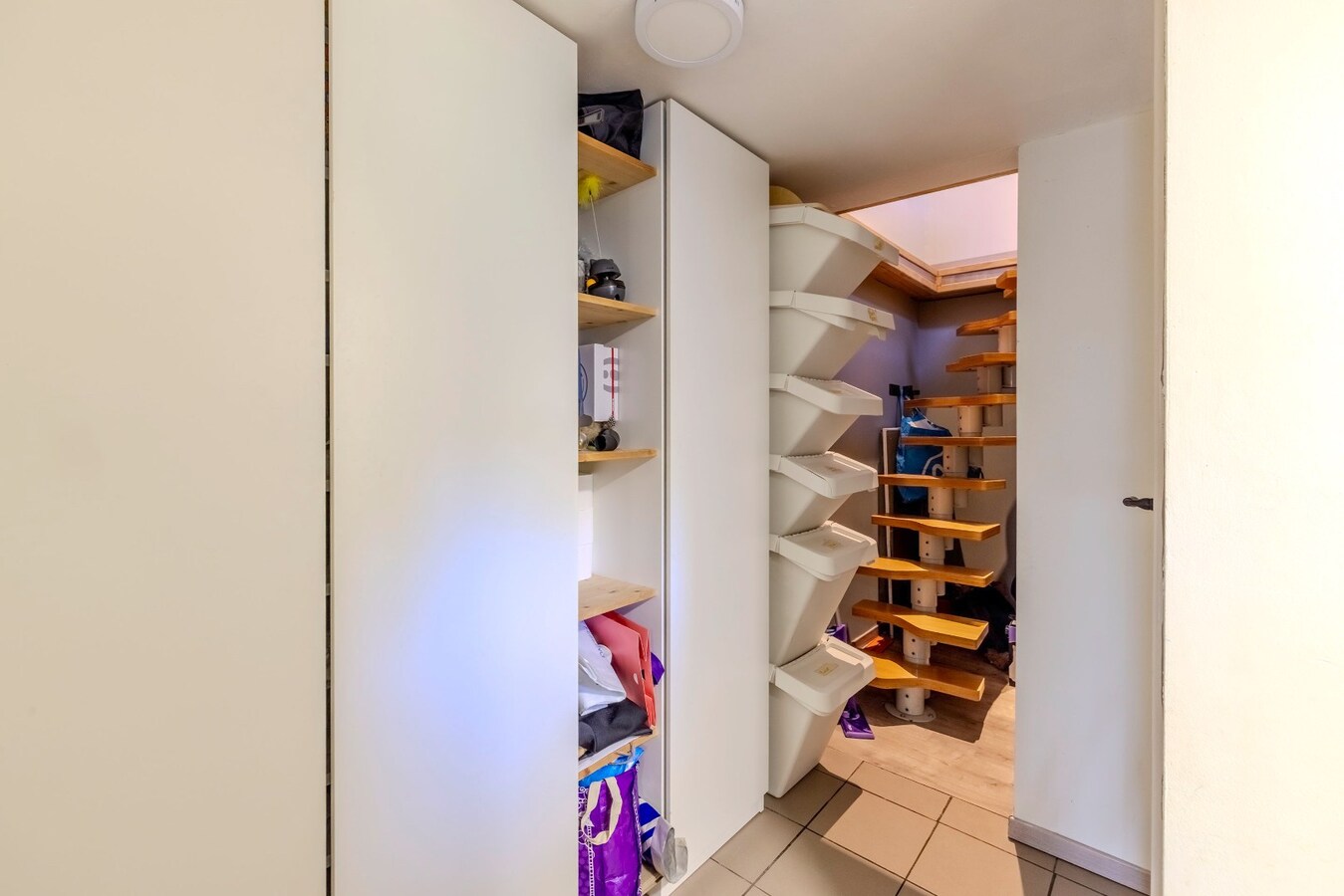 Instapklare woning met ruime tuin en 3 slpks - toplocatie 