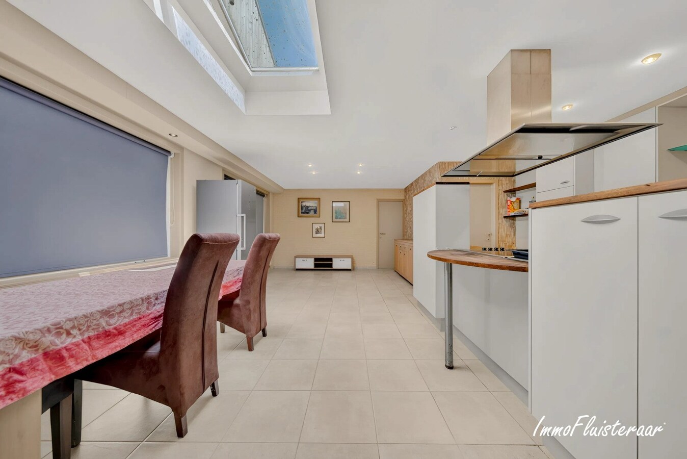Unieke hippische accommodatie met 5 appartementen/studio’s op ruim 2,5 ha te Amougies (Henegouwen) 