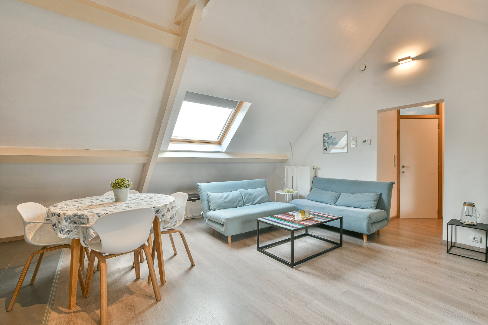 Gezellig dakappartement met tuin vlak bij zee – Vosseslag, De Haan! 