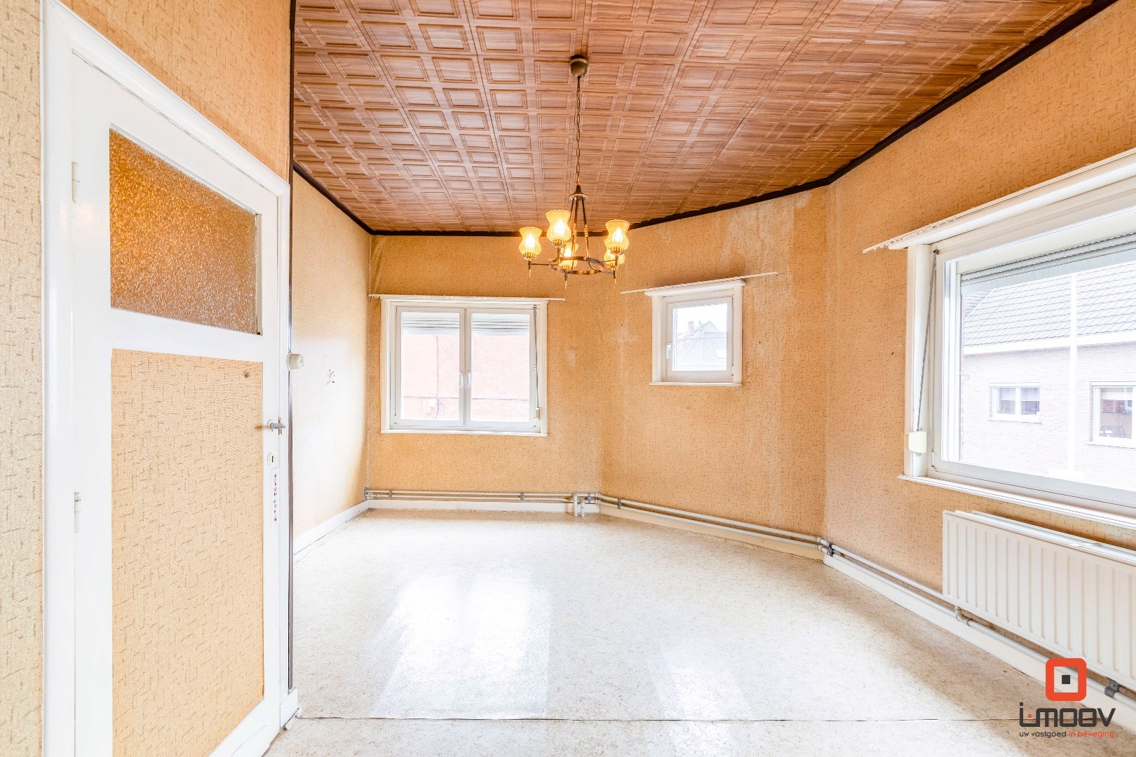 Te renoveren woning met enorm potentieel en uitstekende locatie in Sint-Amandsberg 