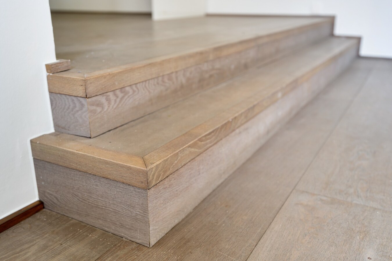 Gezellige, instapklare stadswoning in het centrum van Maaseik grenzend aan de groene wal! 