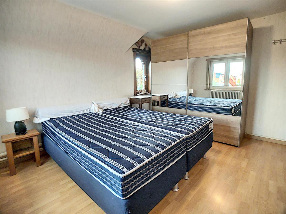 Goed gelegen alleenstaande woning op groot perceel van 828m²- Heist 