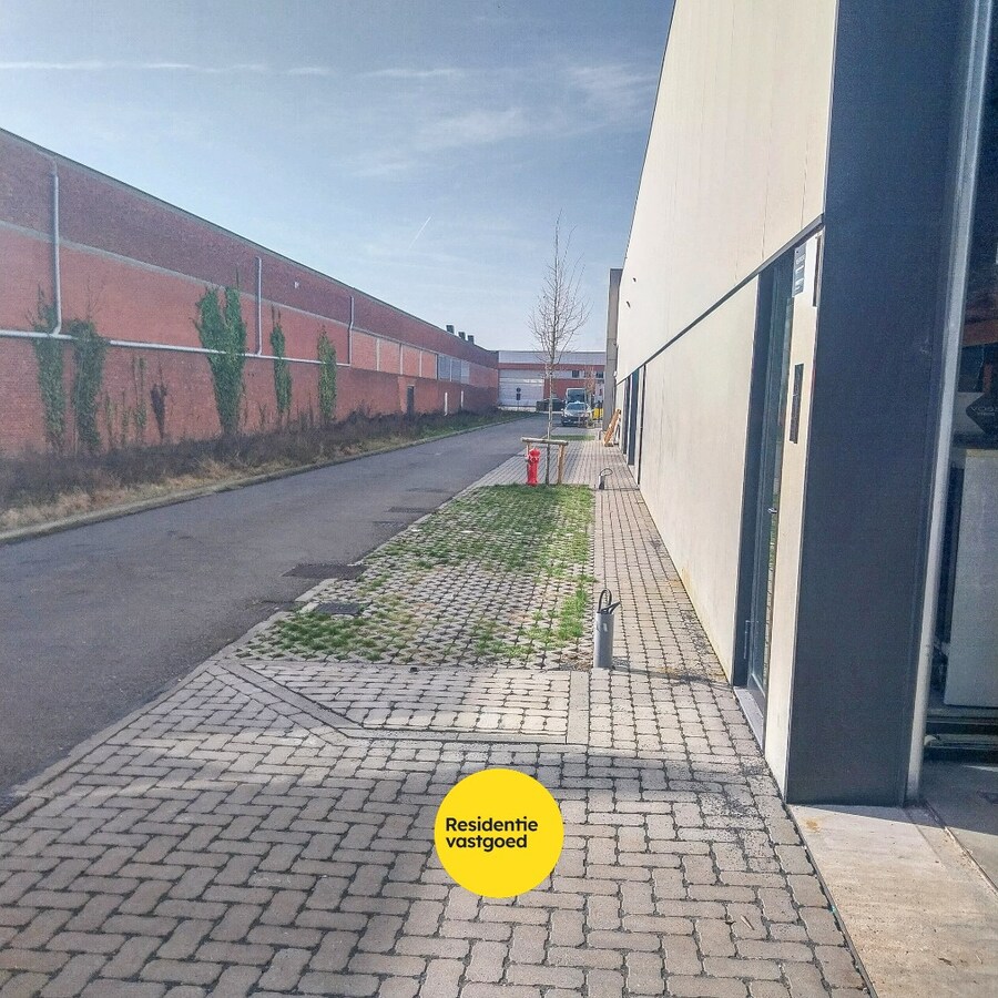 Te koop hangar (loods) - Zwijndrecht