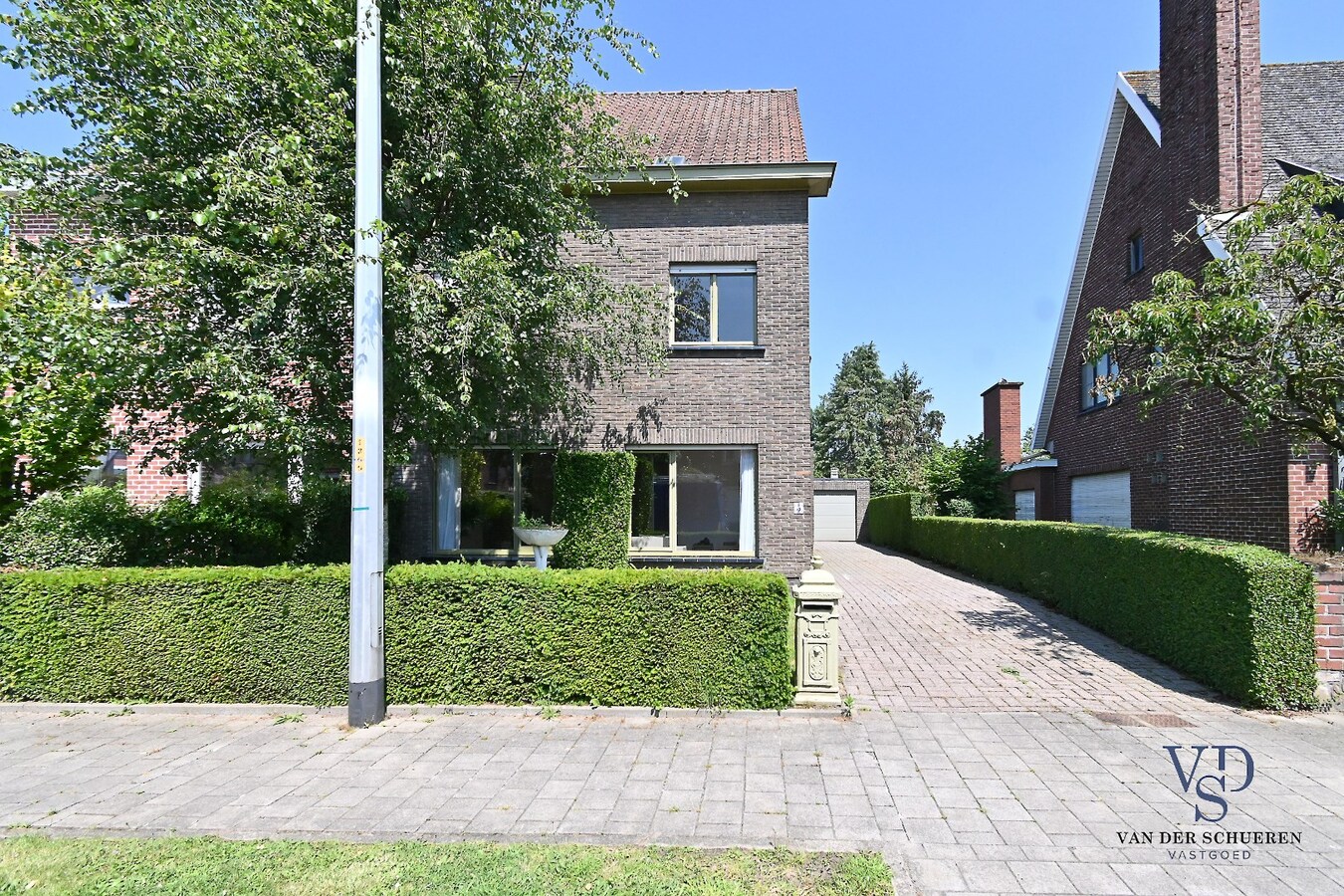 Ruime Half Open Bebouwing in rustige buurt 