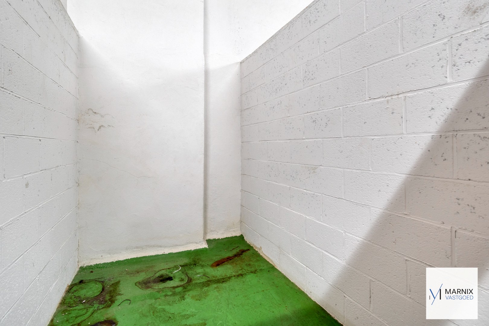 Studio met ruim terras, ondergrondse autostaanplaats en private kelderberging in Leuven! - EPC 60 kWh/m² - bewoonbare opp. 47 m² 