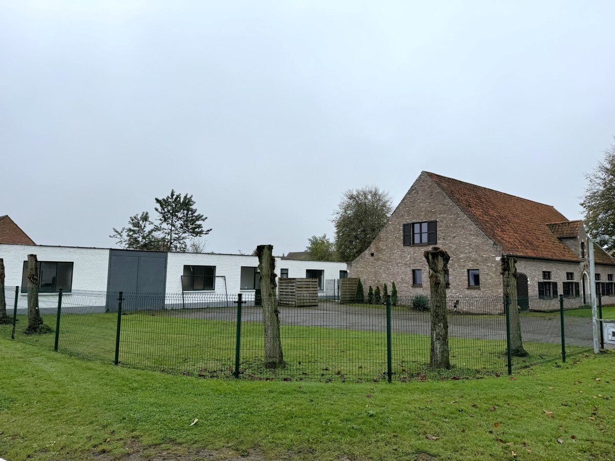 Verhuurd andere - Ravels