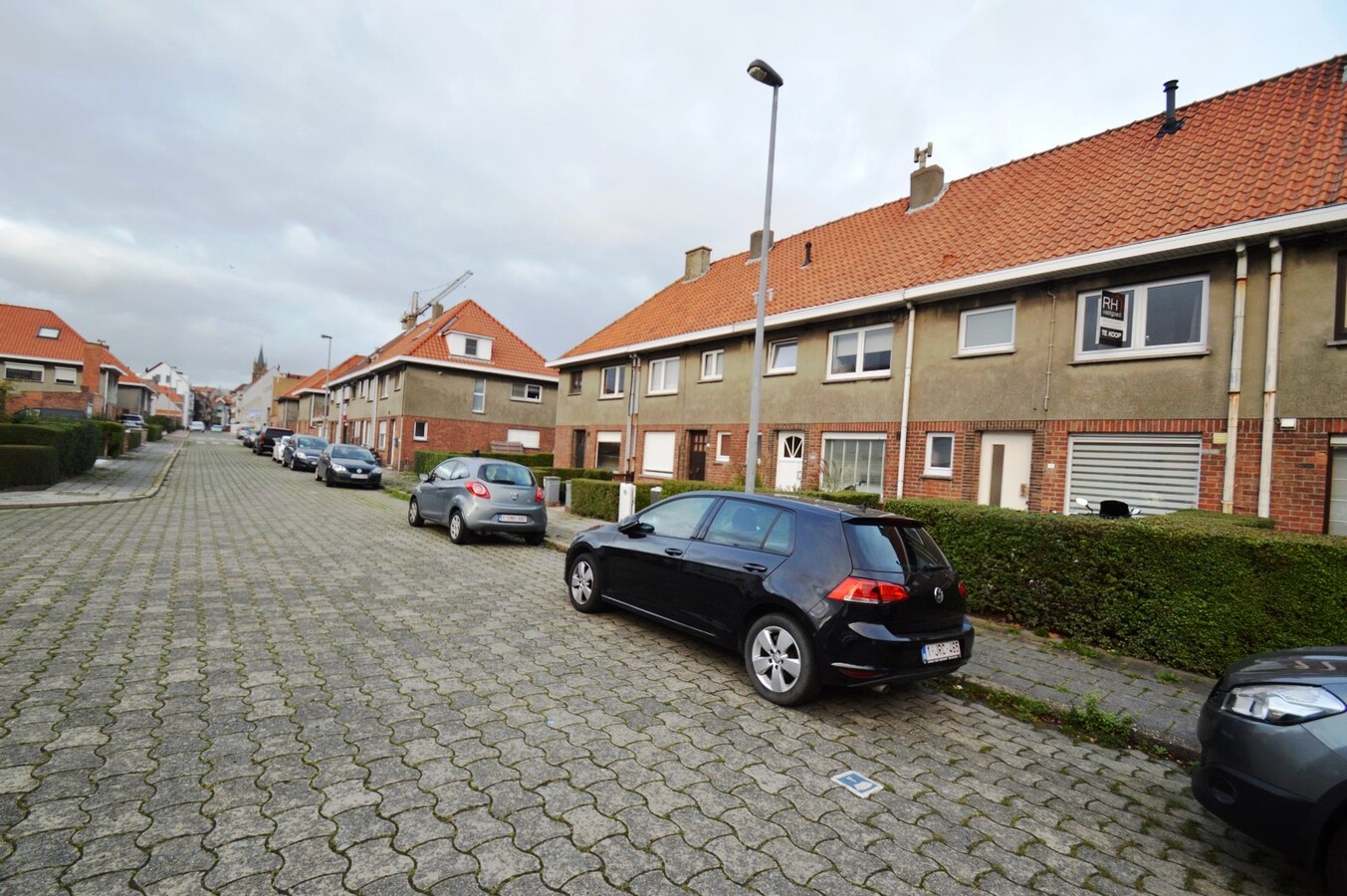 Instapklare gezinswoning in rustige wijk - Heist 