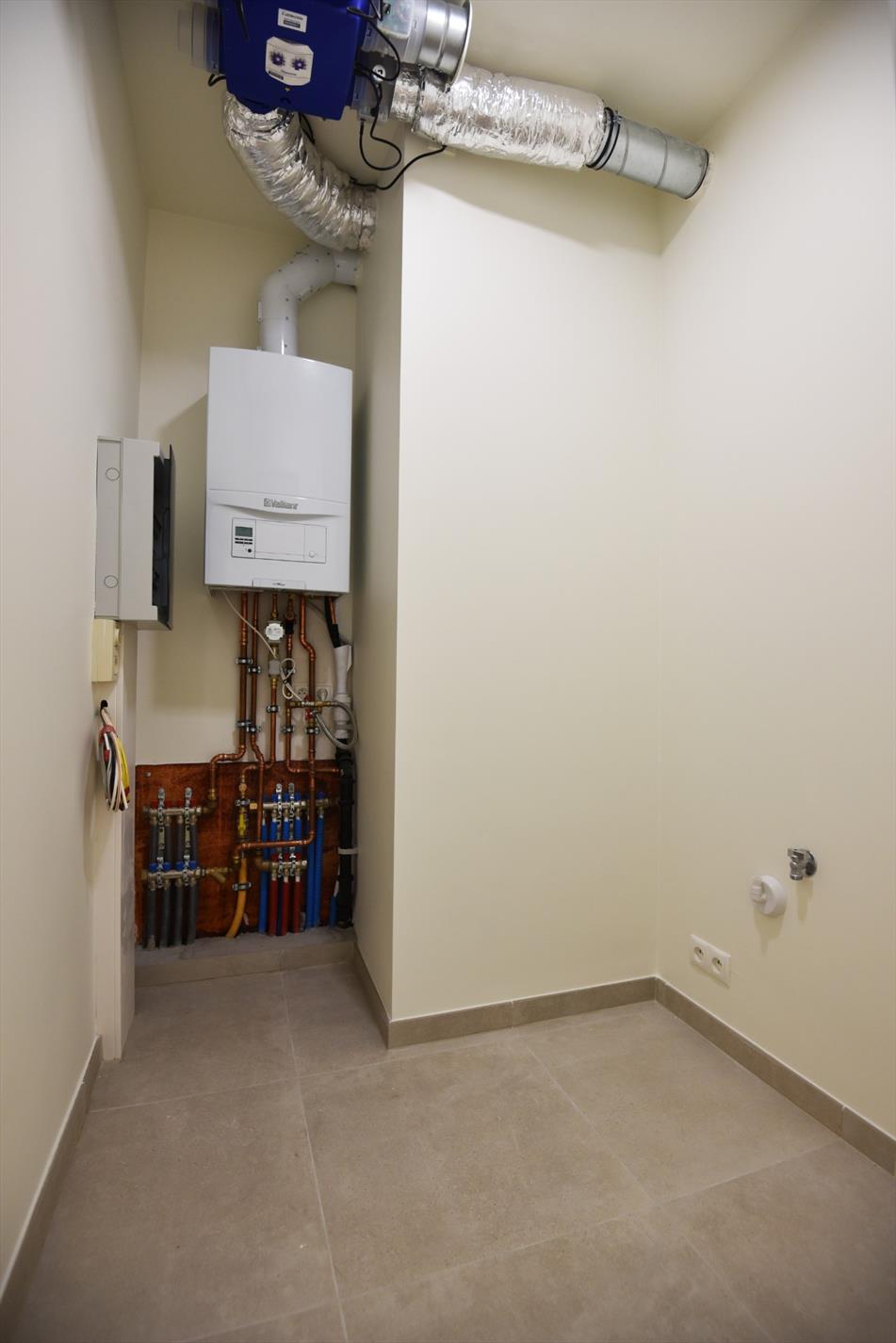 NIEUWBOUW gelijkvloers app. 1 slk, terras en autostaanplaats in 'Hof ter Ede' nabij Maldegem centrum 