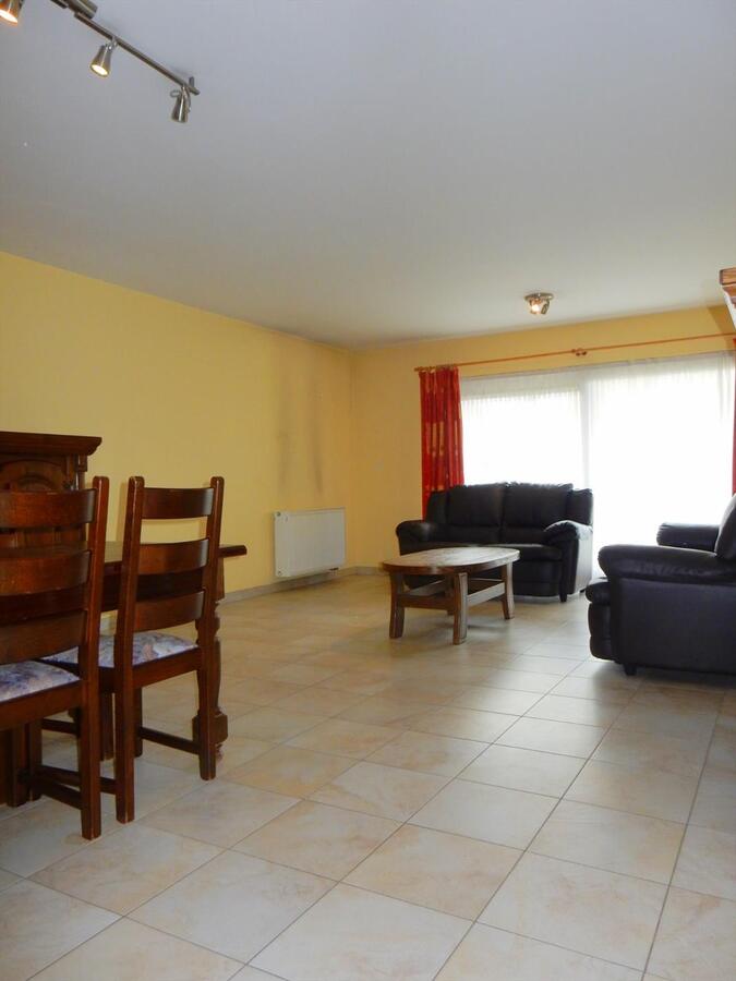 Gelijkvloers appartement met zonnige tuin 