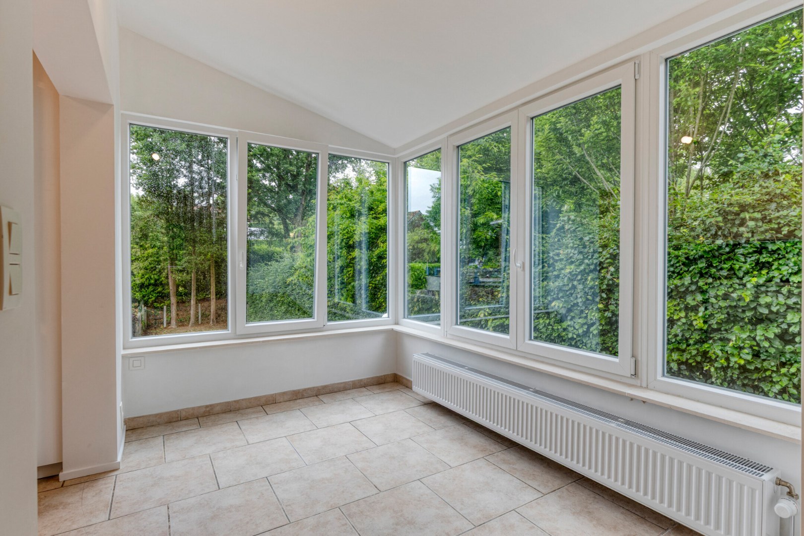 Vernieuwde woning met 3 kamers + garage 1652 ALSEMBERG (BEERSEL) 