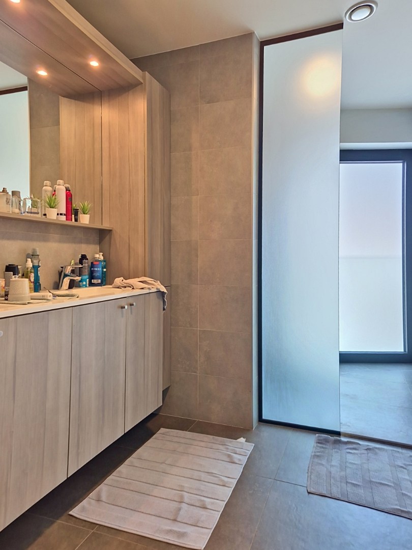 Appartement met 2 slpks en garage 
