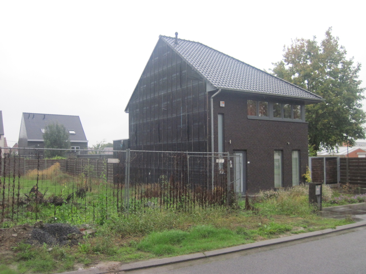 Uitstekend gelegen bouwgrond voor Half Open Bebouwing. 