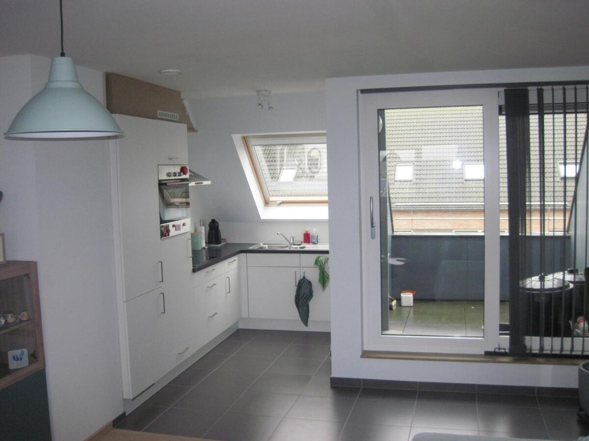 Duplex-appartement mét garage. 