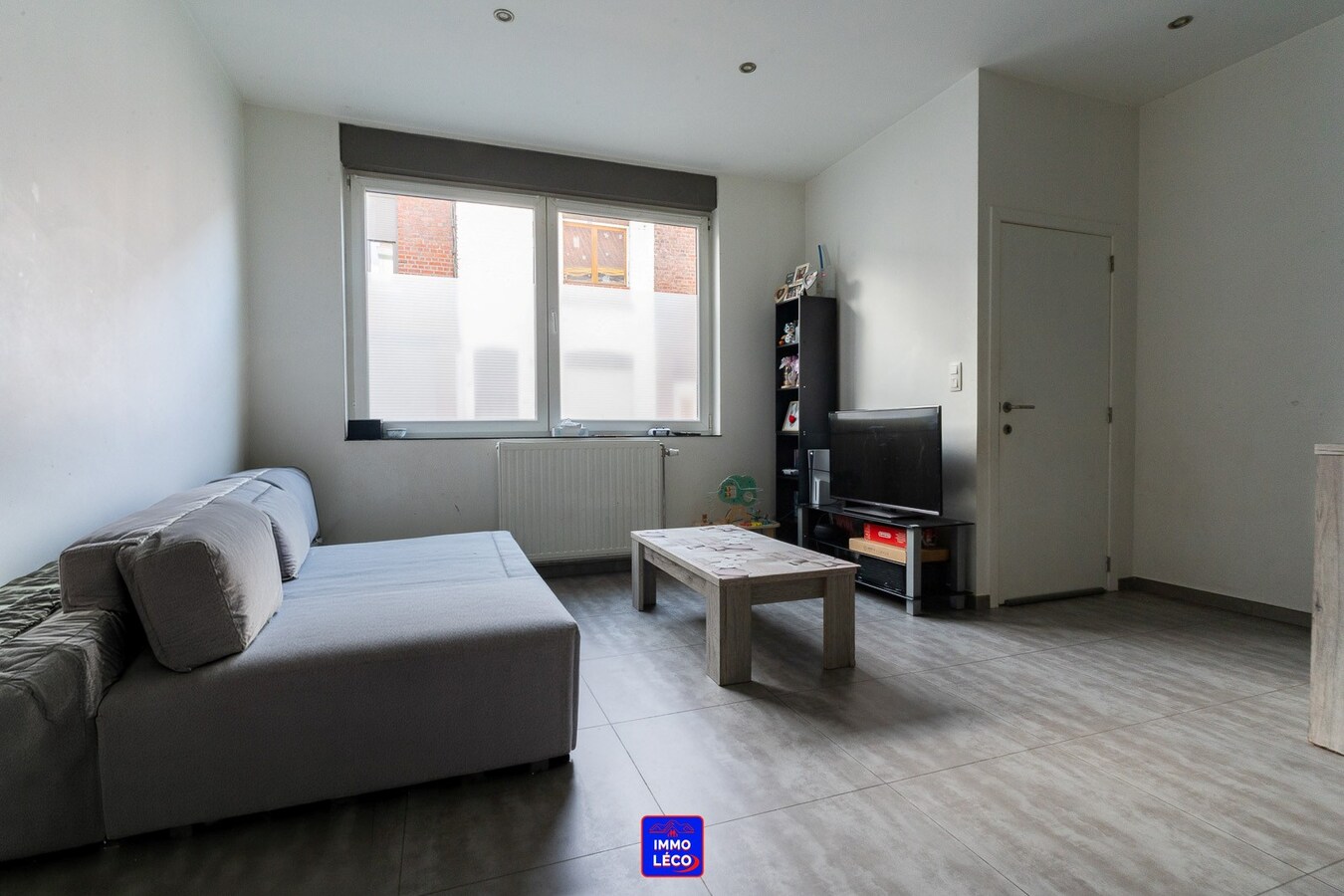 Maison rénovée 3 façades avec terrasse et garage, idéal 1er achat/investissement ! 
