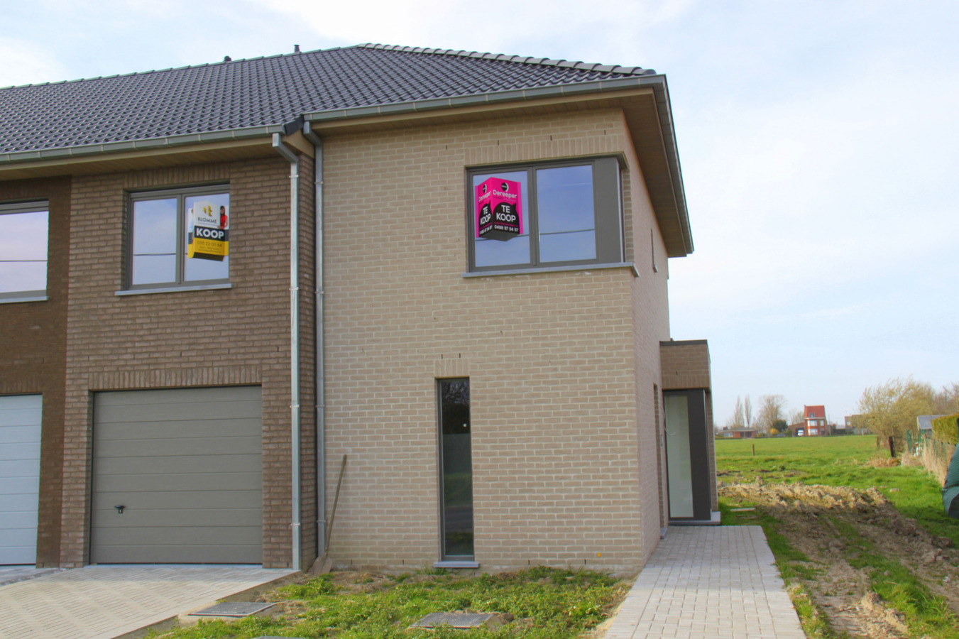 Verkocht - Woning - Moere