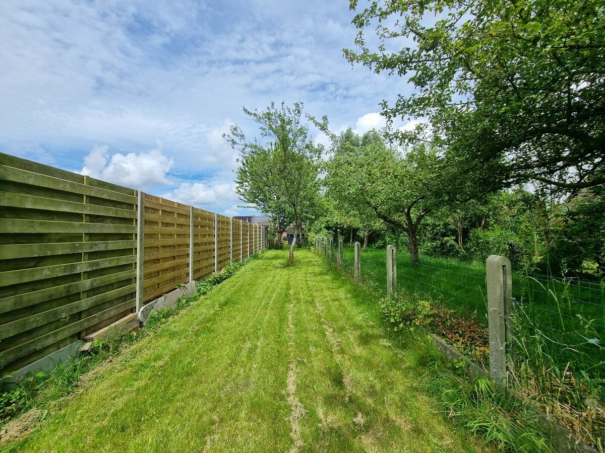 Toffe woning met zeer diepe tuin (467m²) te Koolkerke 