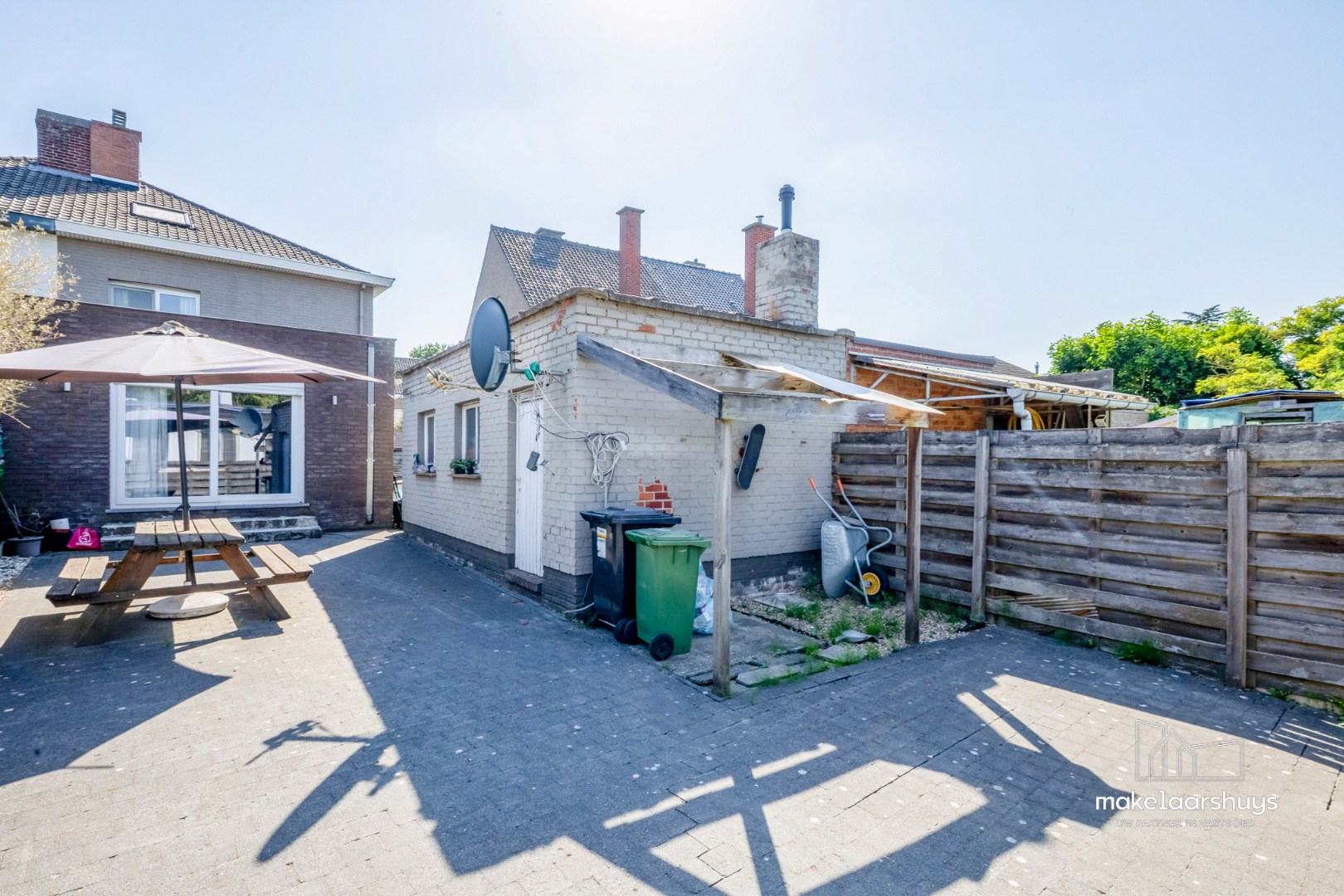 Ruime HOB met 3 slpks in een rustige straat te Wondelgem 