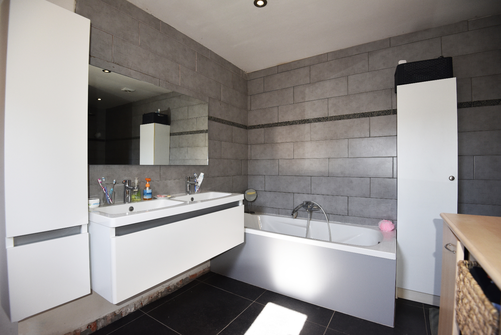 Gerenoveerde woning 3 slpks en garage op 920m² te Maldegem 