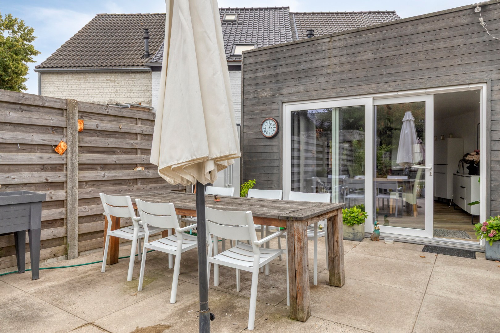 Charmante woning met 2 slpk. en garage in Mol-Sluis 