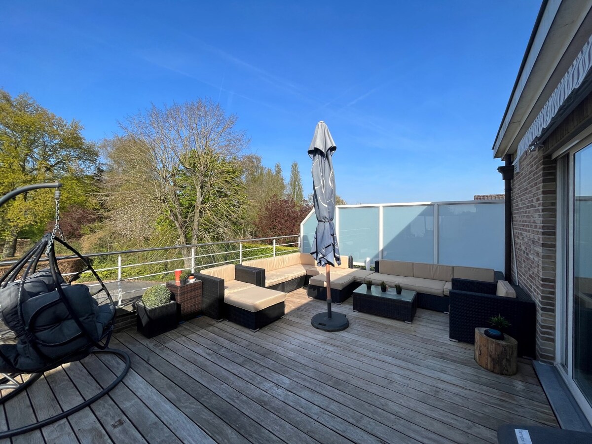 Tijdloos appartement met uitzonderlijk ruim terras 