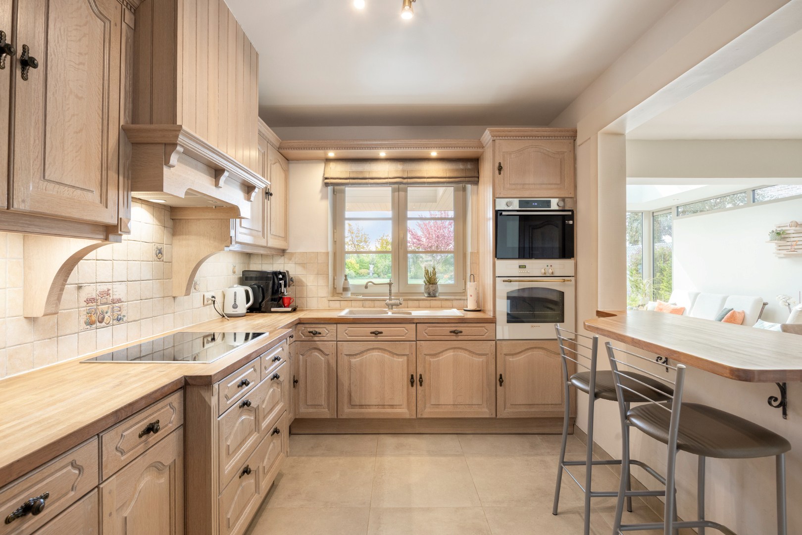 Open bebouwing met prachtige tuin en 4 ruime slaapkamers, garage, tuin en terras in Bierbeek – EPC 272kWh/m² 