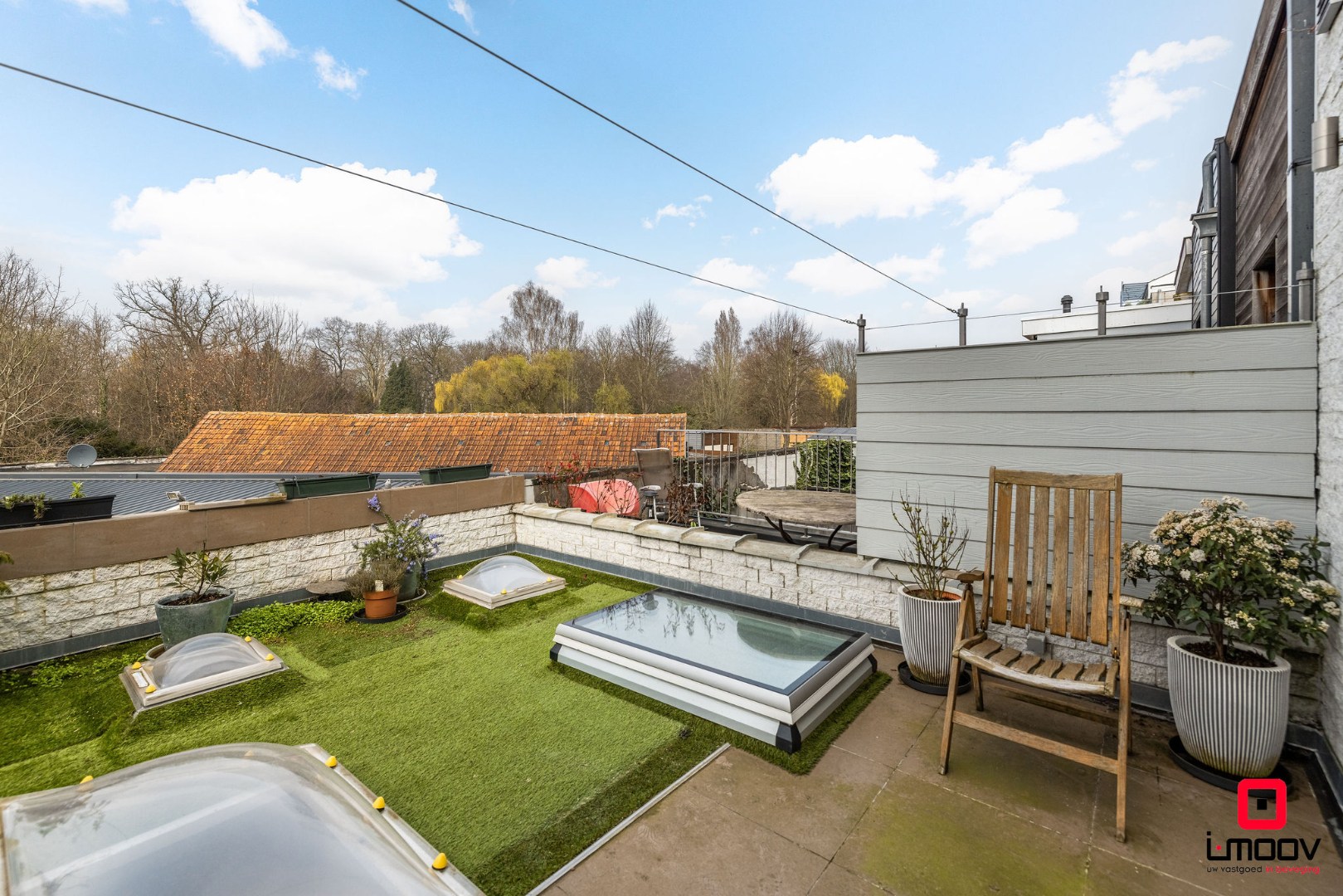 Hoogwaardig gerenoveerde stadswoning met 4 slaapkamers en zuidgericht dakterras 