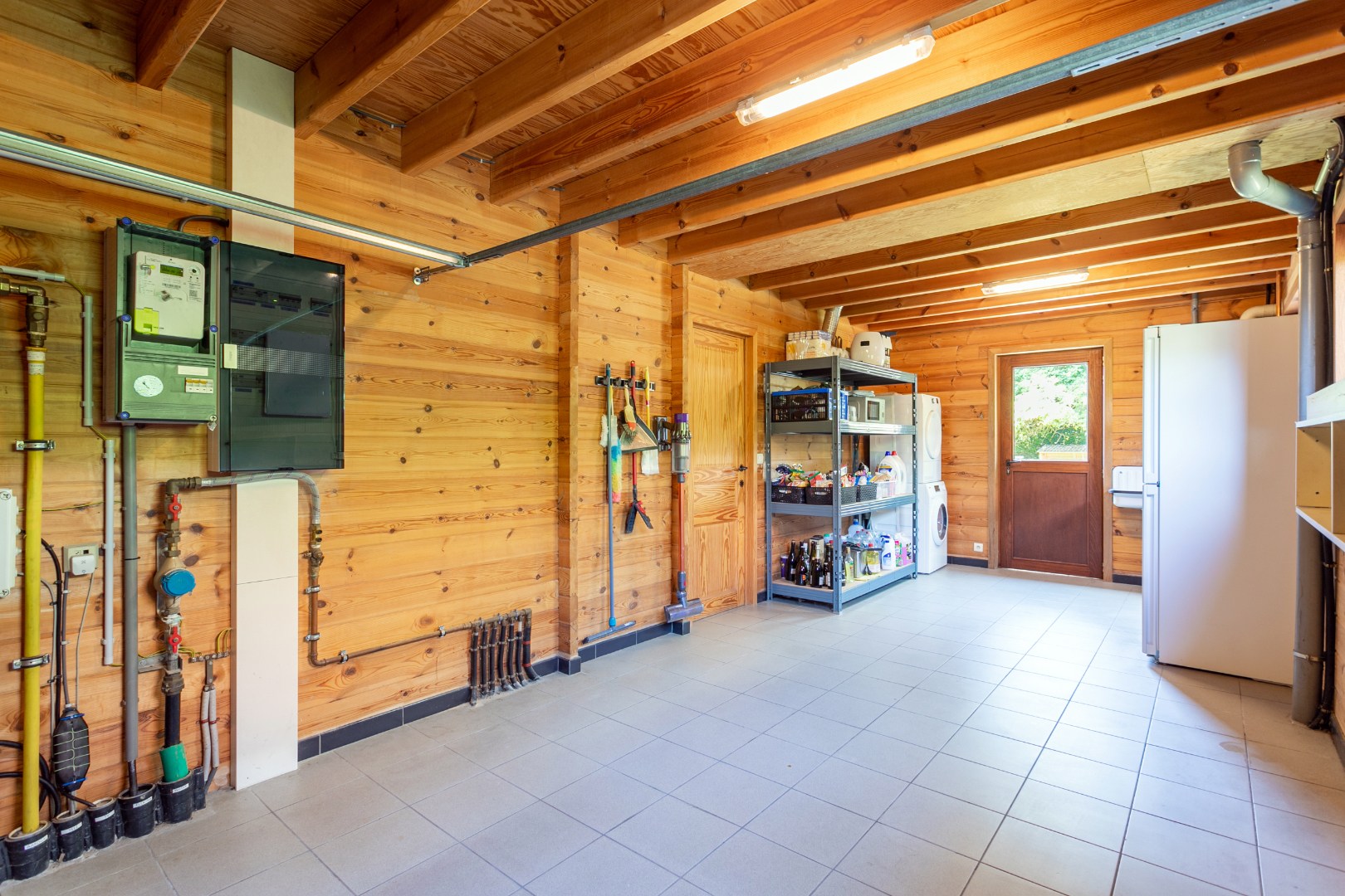 Verzorgde 4-gevelwoning met 2 slpk en garage te Halle op 6a74ca 
